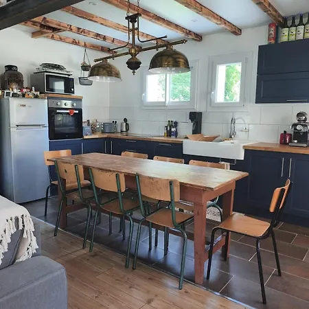 Maison Vintage Avec Piscine Chanaz